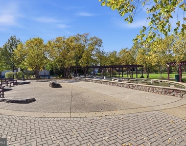 5658 Lierman Circle - Photo Thumbnail 39
