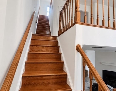 5415 Middlebourne Lane - Photo Thumbnail 12