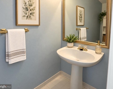5415 Middlebourne Lane - Photo Thumbnail 7