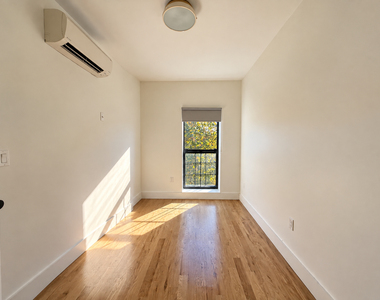1265 Herkimer Street - Photo Thumbnail 8