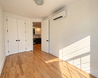 1265 Herkimer Street - Photo Thumbnail 9