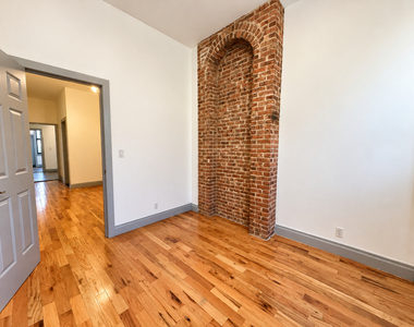 292 Harman Street - Photo Thumbnail 3
