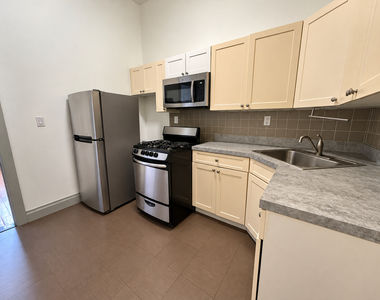 292 Harman Street - Photo Thumbnail 5