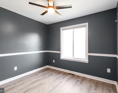 352 Hawthorne Street - Photo Thumbnail 24