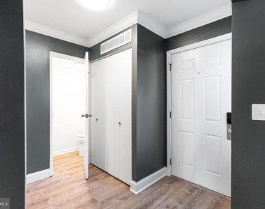 352 Hawthorne Street - Photo Thumbnail 15