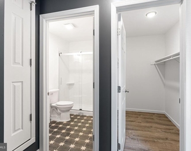 352 Hawthorne Street - Photo Thumbnail 18