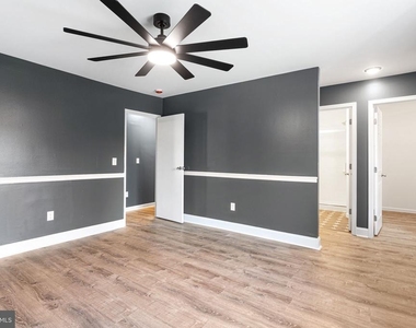 352 Hawthorne Street - Photo Thumbnail 17