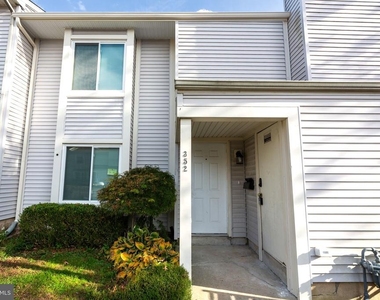 352 Hawthorne Street - Photo Thumbnail 27