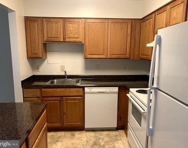 10105 Prince Place - Photo Thumbnail 4