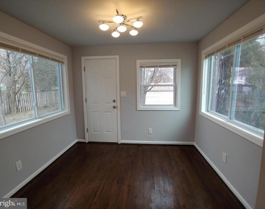 411 Compton Avenue - Photo Thumbnail 5