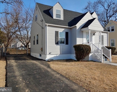 411 Compton Avenue - Photo Thumbnail 1