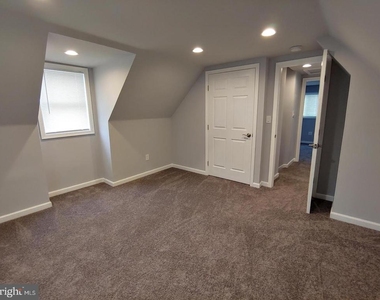 411 Compton Avenue - Photo Thumbnail 12