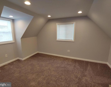 411 Compton Avenue - Photo Thumbnail 14