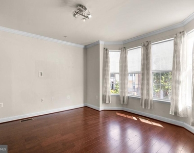 11212 Chase Street - Photo Thumbnail 4