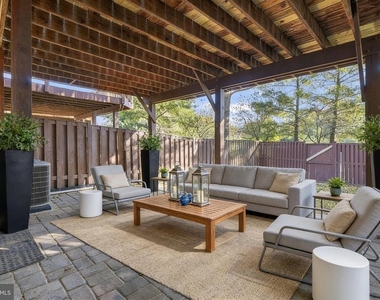 6111 Honeycomb Gate - Photo Thumbnail 30