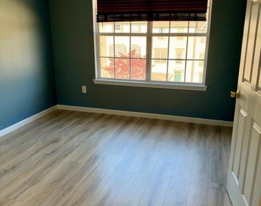 6812 Sanctuary Court - Photo Thumbnail 13