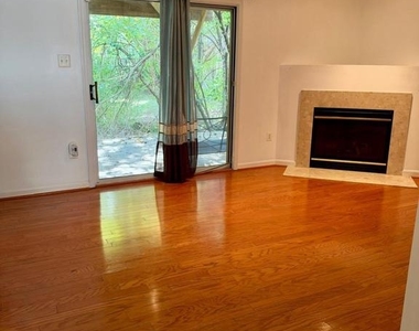 6812 Sanctuary Court - Photo Thumbnail 4