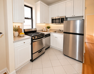 241 East 38th Street - Photo Thumbnail 3