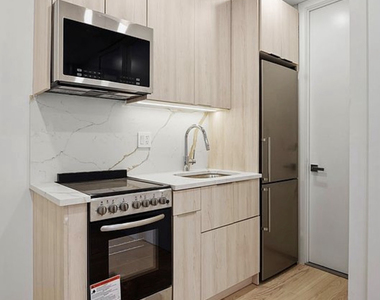 161 Prince Street - Photo Thumbnail 2