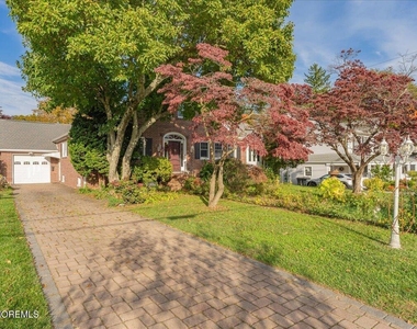 47 Brinckerhoff Avenue - Photo Thumbnail 37