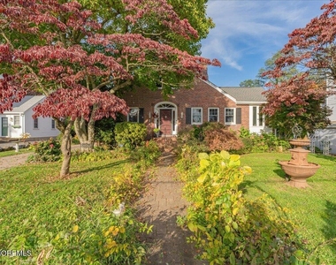 47 Brinckerhoff Avenue - Photo Thumbnail 39