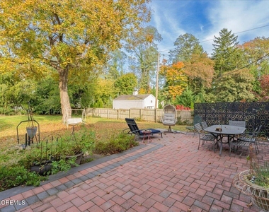 47 Brinckerhoff Avenue - Photo Thumbnail 26