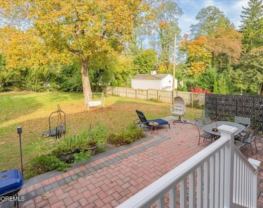 47 Brinckerhoff Avenue - Photo Thumbnail 24