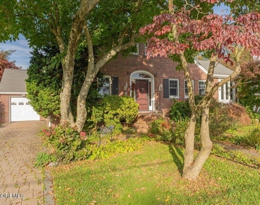 47 Brinckerhoff Avenue - Photo Thumbnail 45
