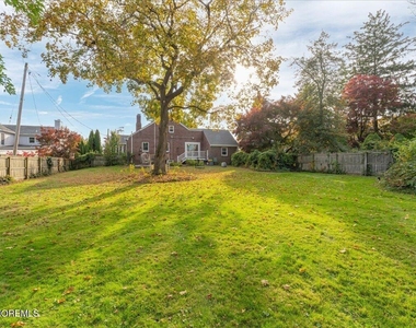 47 Brinckerhoff Avenue - Photo Thumbnail 32