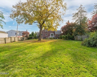47 Brinckerhoff Avenue - Photo Thumbnail 31