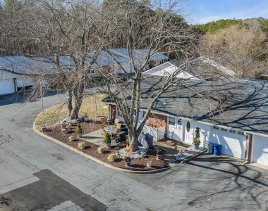 711d Dorchester Drive - Photo Thumbnail 71