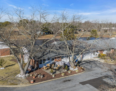 711d Dorchester Drive - Photo Thumbnail 70
