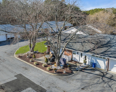711d Dorchester Drive - Photo Thumbnail 44