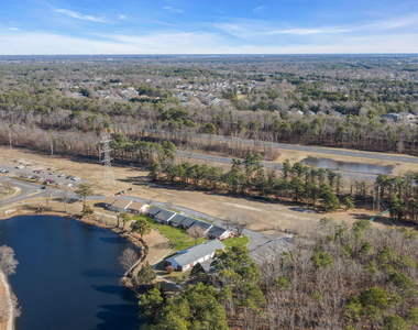 711d Dorchester Drive - Photo Thumbnail 53