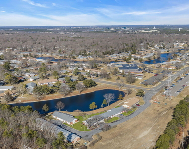711d Dorchester Drive - Photo Thumbnail 54