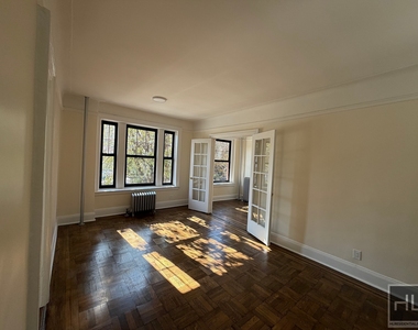 West 11th Street - Photo Thumbnail 1