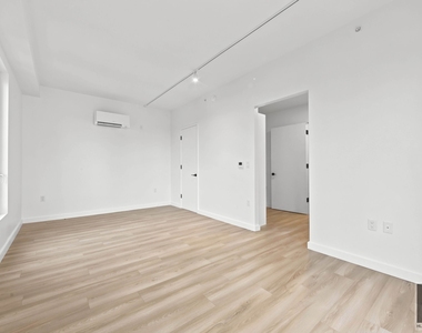 St Marks Place - Photo Thumbnail 8