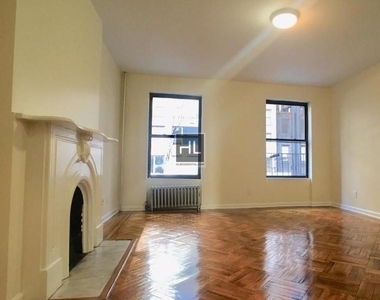 West 56 Street - Photo Thumbnail 3