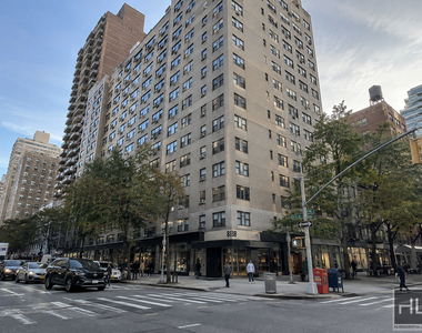 Eighth Avenue - Photo Thumbnail 4
