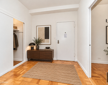 East 55 Street - Photo Thumbnail 1