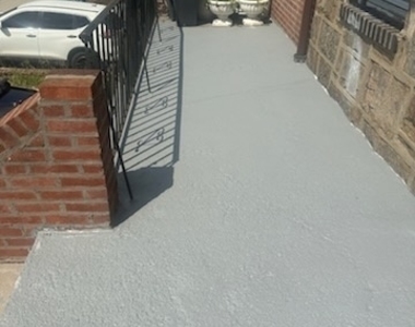 Woodhaven Boulevard - Photo Thumbnail 4