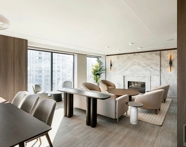 East 72nd Street - Photo Thumbnail 12