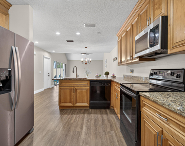 1100 Se Mitchell Avenue - Photo Thumbnail 9