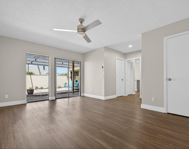 1100 Se Mitchell Avenue - Photo Thumbnail 12