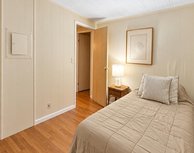 600 Lexington Street - Photo Thumbnail 10