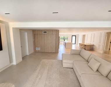 4919 Sw 28th Avenue - Photo Thumbnail 3
