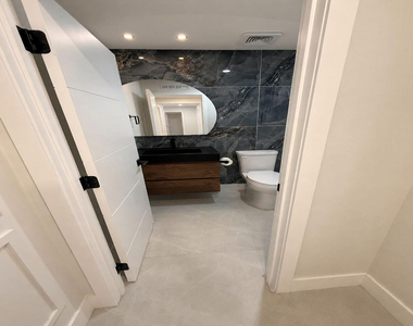 4919 Sw 28th Avenue - Photo Thumbnail 11