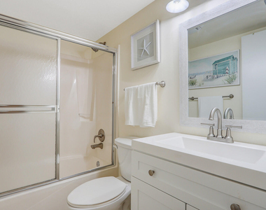 2051 Ne Ocean Boulevard - Photo Thumbnail 14