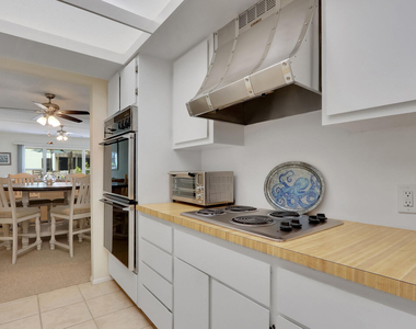 2051 Ne Ocean Boulevard - Photo Thumbnail 9