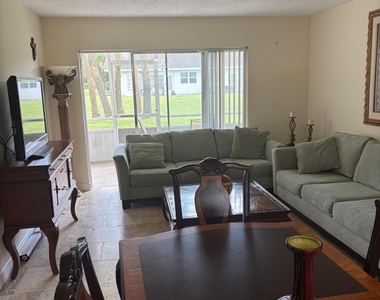 2800 Fiore Way - Photo Thumbnail 18